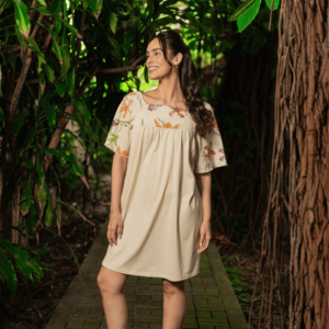 Camisão feminino personalizado de malha com pala estampada – modelagem solta - Coleção Orquideas